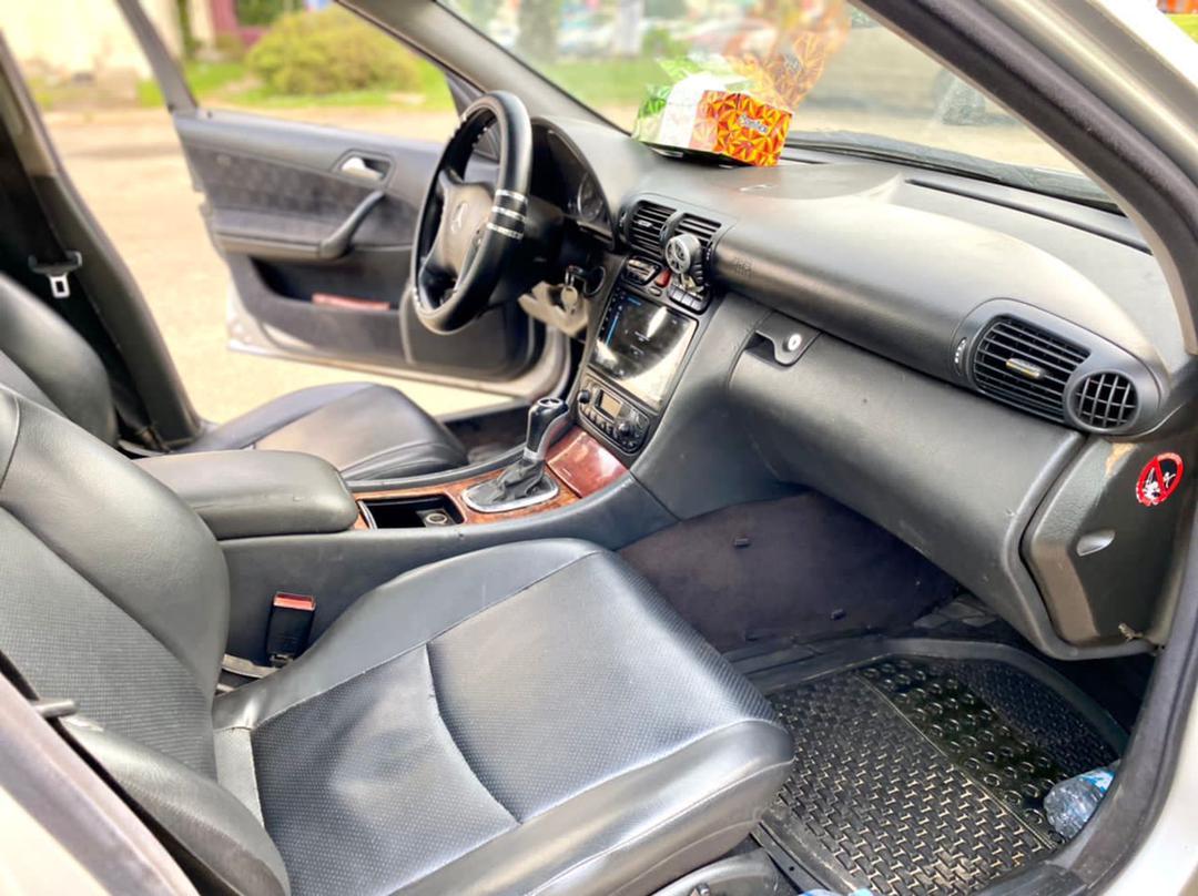 Chauffeur, location et vente de voiture