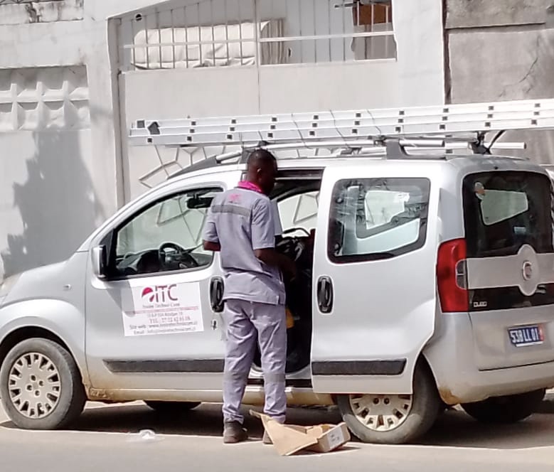 Travaux de télécommunications et informatiques