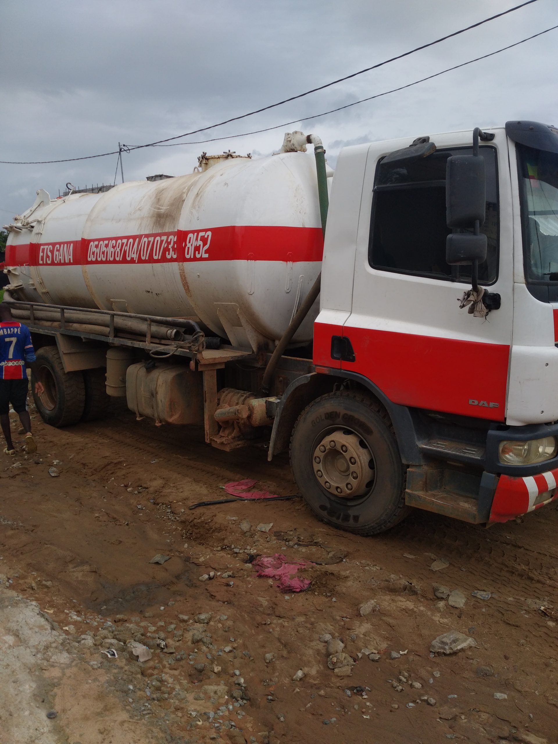 Disponible partout à Abidjan pour vos services
