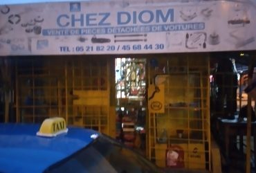 Vente de pièces de tout genre et nous tatillons aussi les boulons