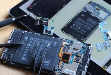Kone – réparateur de téléphone à Adjamé