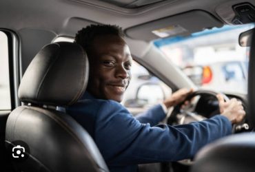 Jeune Chauffeur dynamique