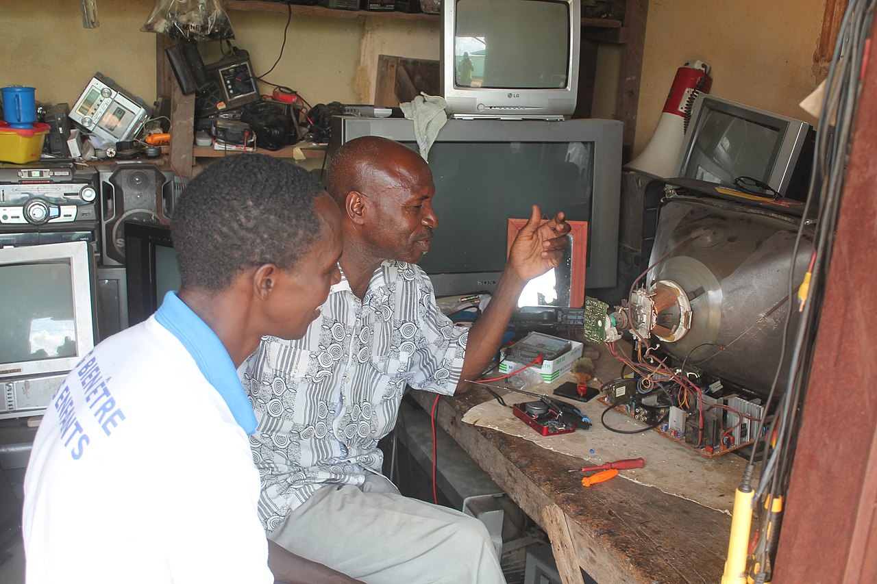 Kouame Tv à Treichville