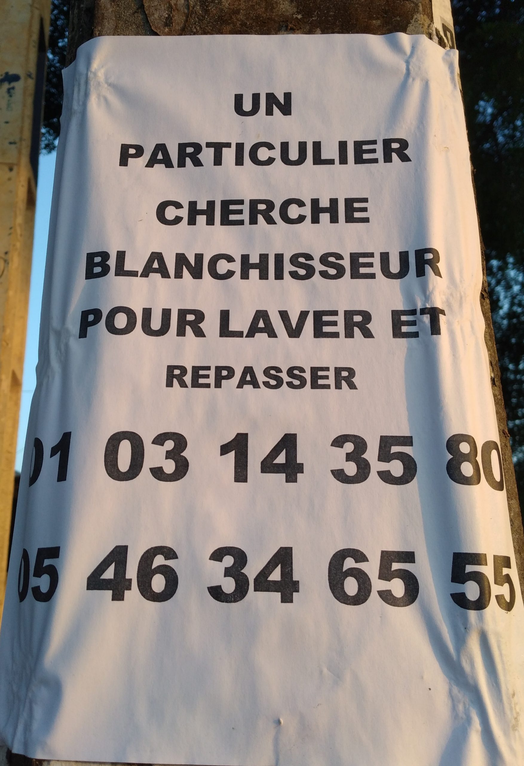 Un particulier cherche un blanchisseur et aussi laveur et repasseur