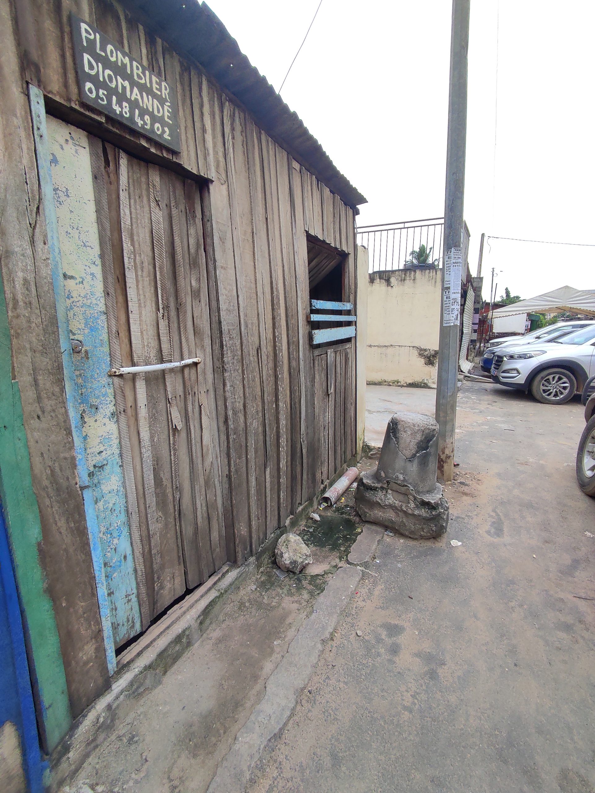Diomandé Plombier au 220 logements