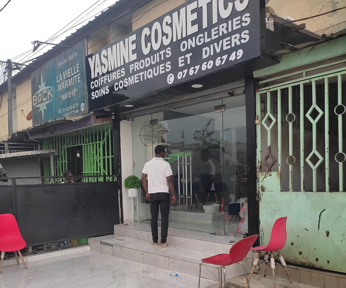 Yasmine cosmetics