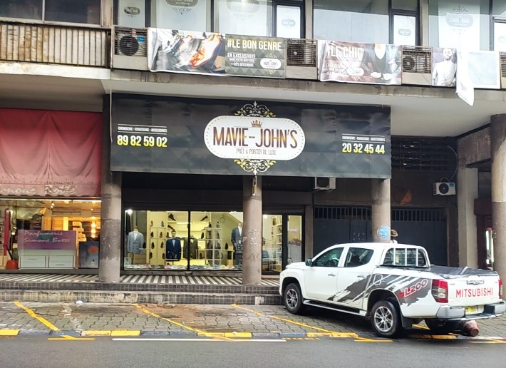 Mavie-John's
