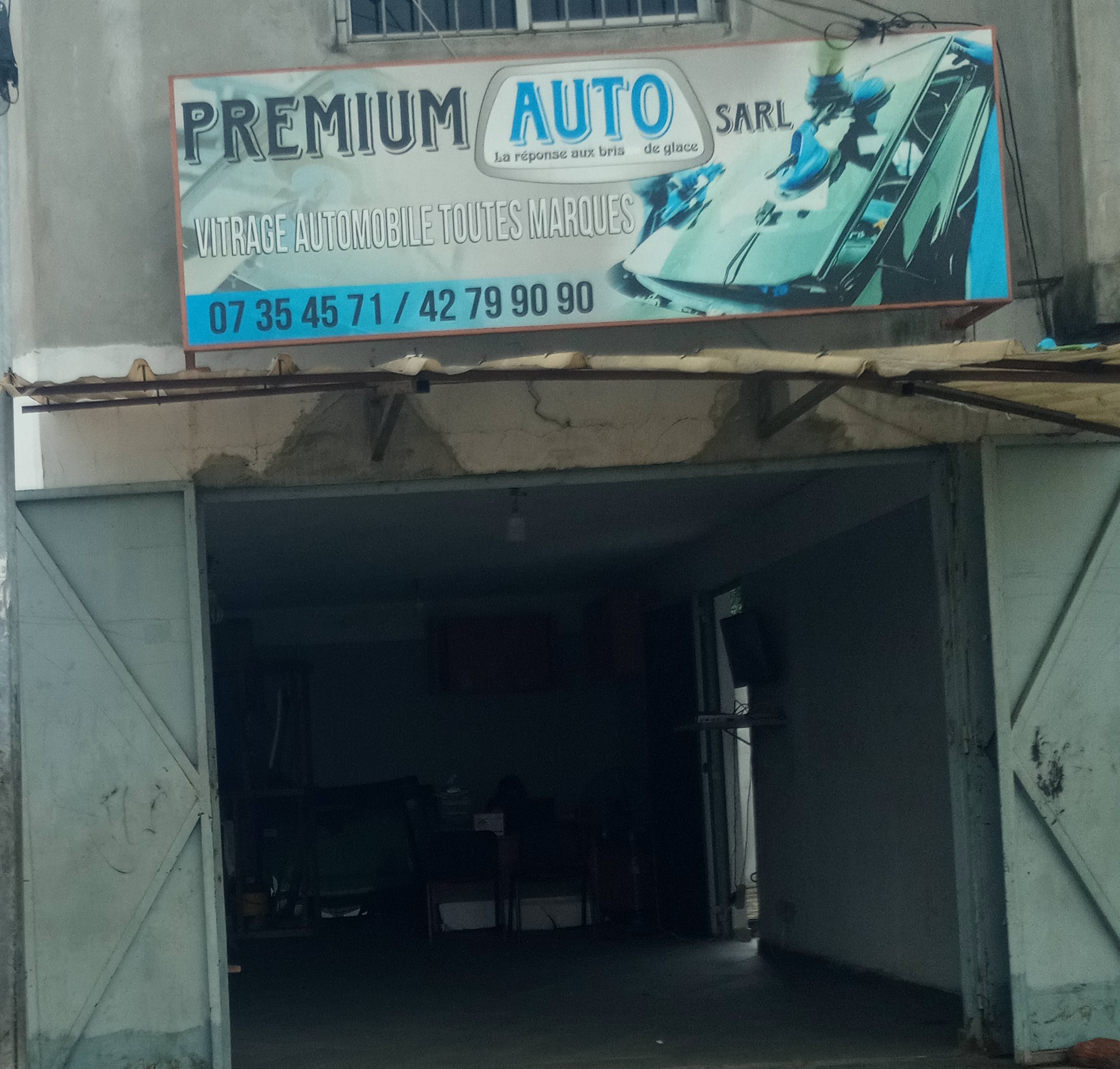 PREMIUM  AUTO  SARL