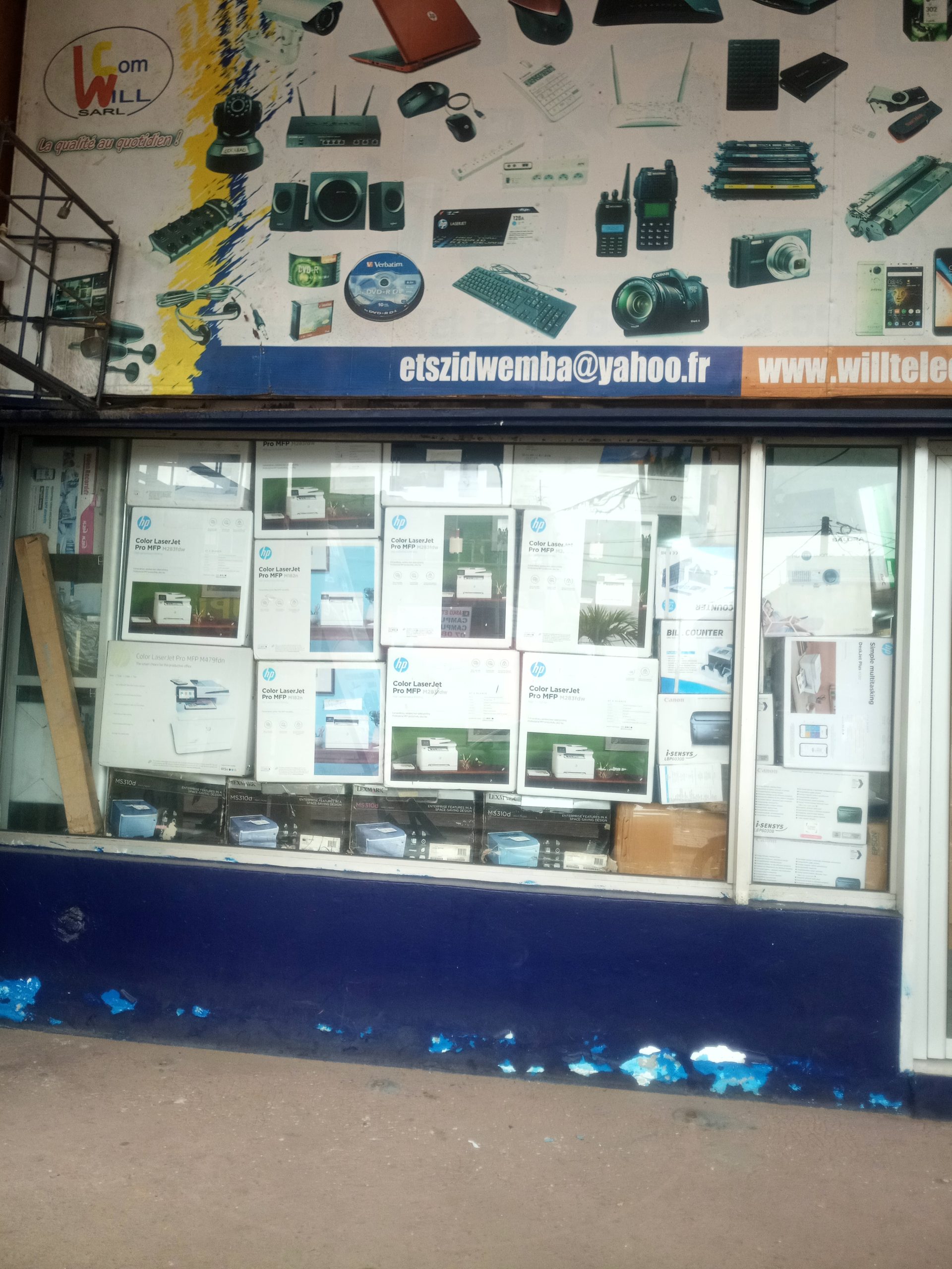 WILLCOM SARL