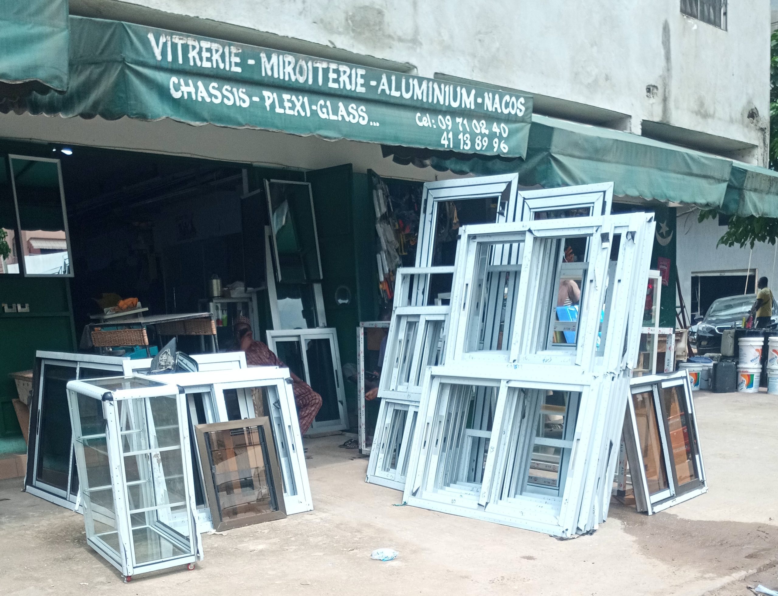 VITRIER PROFESSIONNEL