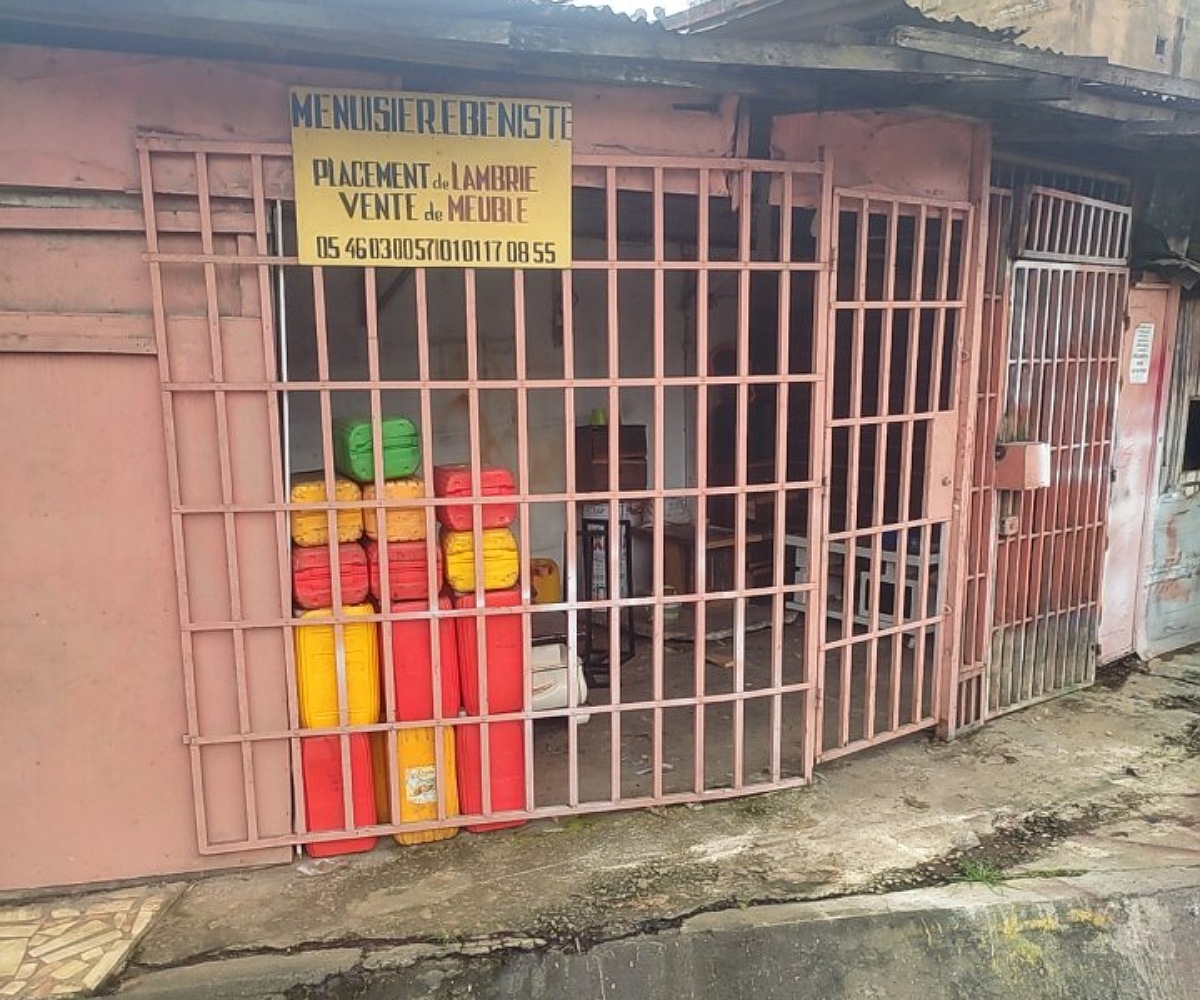 Menuisiers et ébénistes professionnels à Adjamé