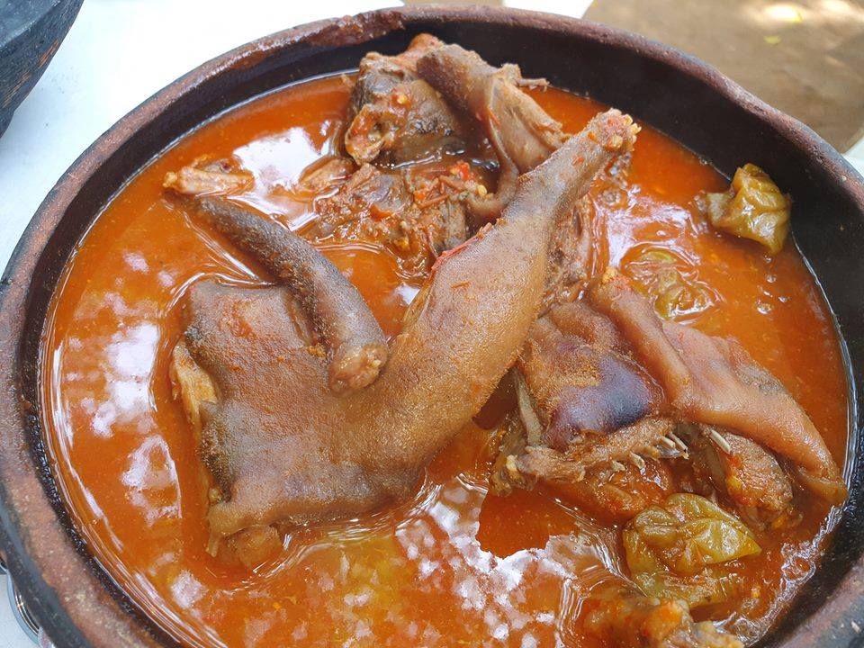 Spécialité africaine à Anono Redbar