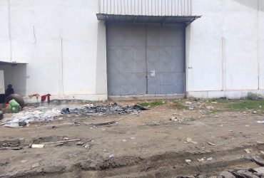 Entrepôt, Terrain et bien immobilier à Louer