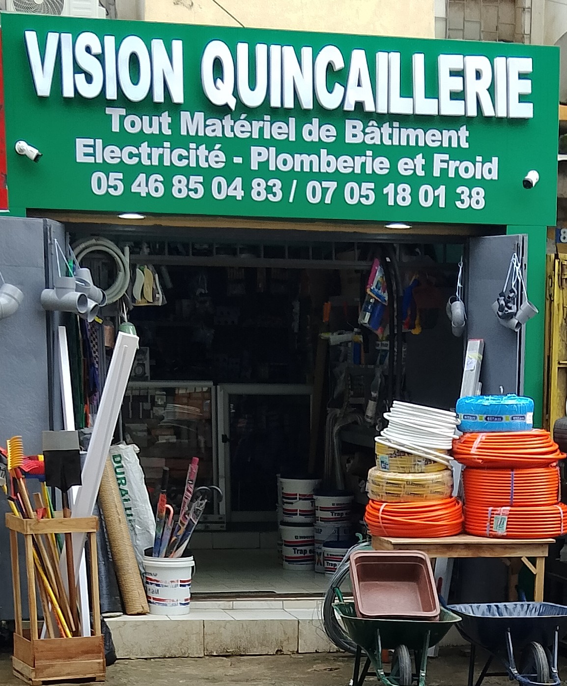 VISION QUINCAILLERIE