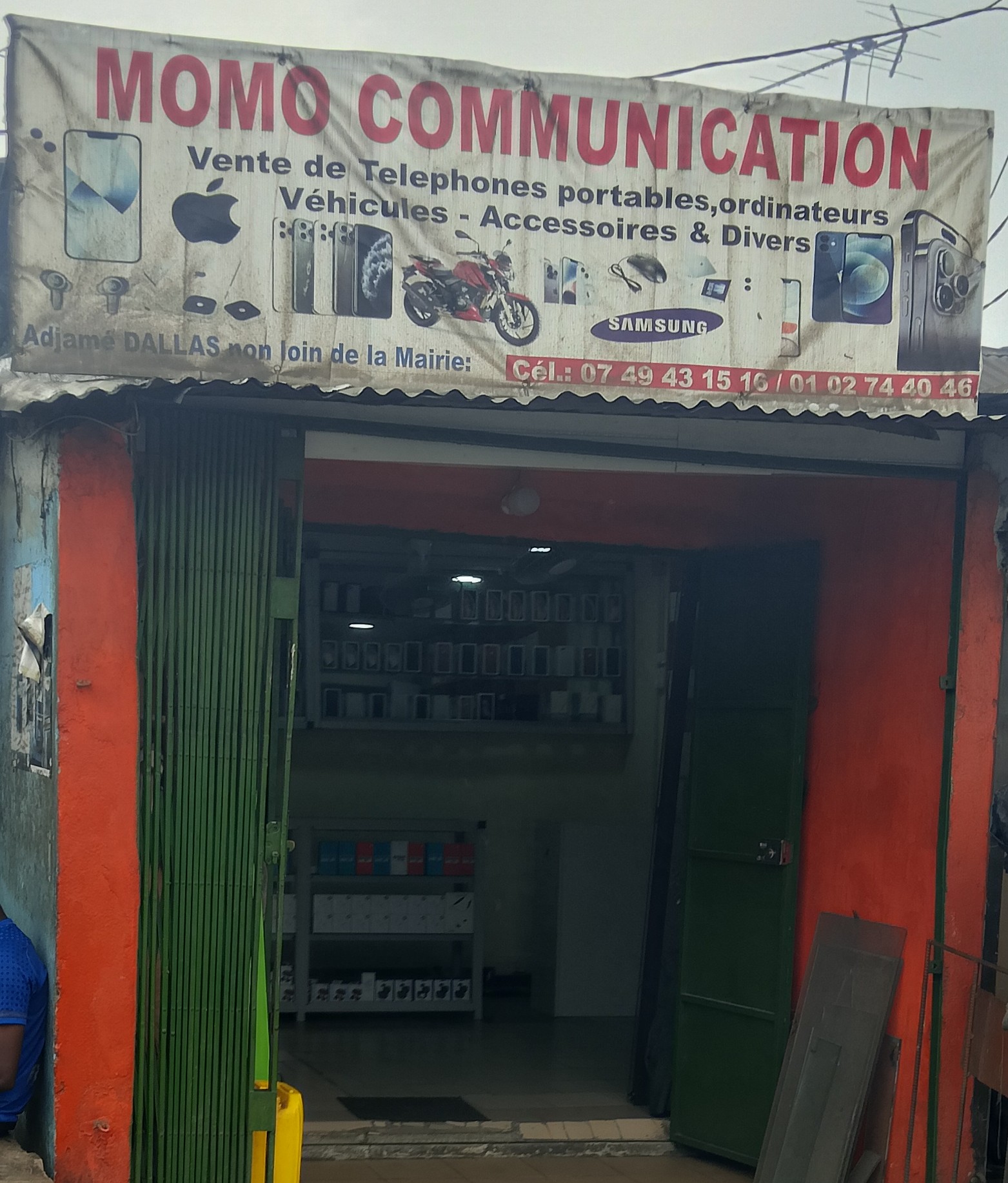 MOMO COMMUNICATION