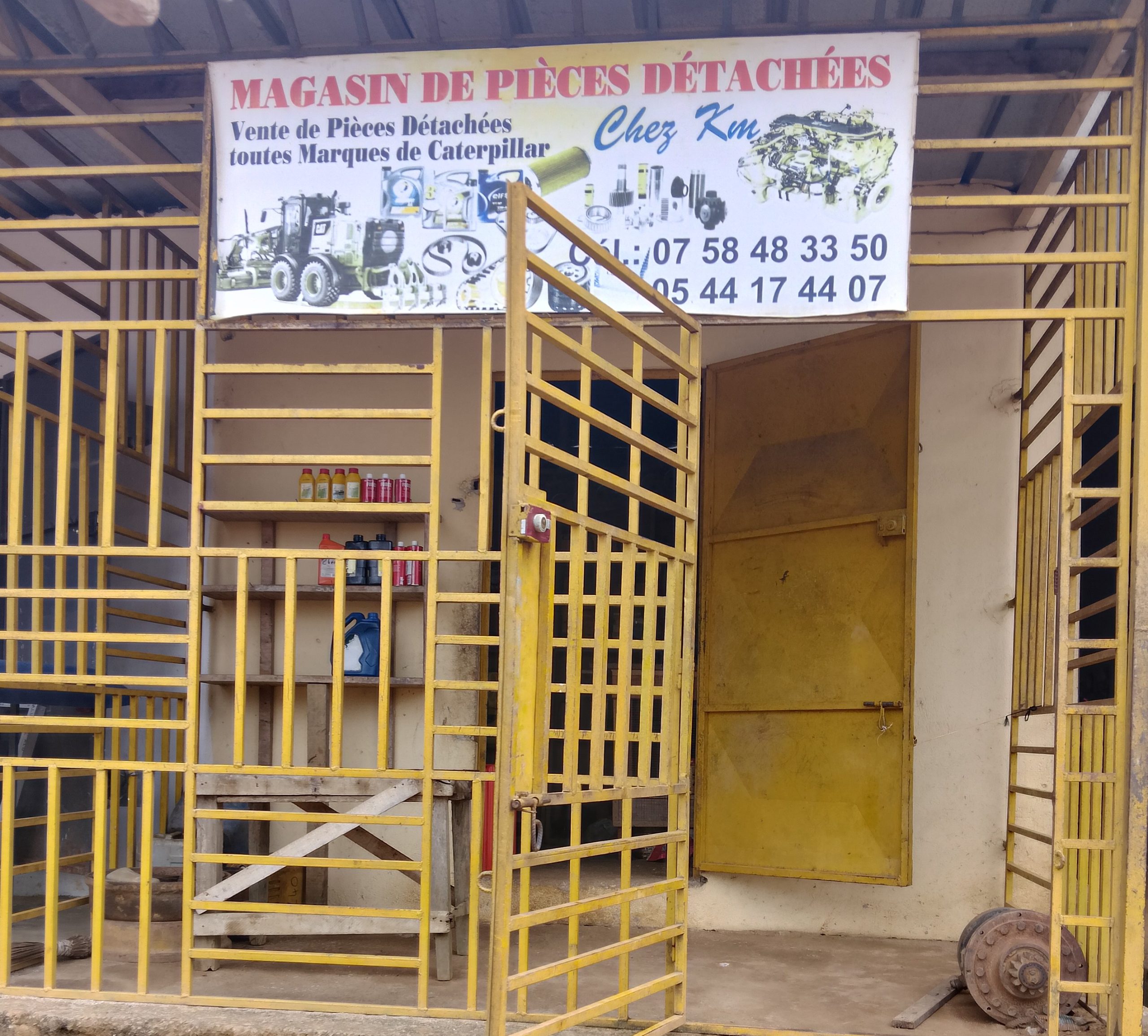 MAGASIN DE PIÈCES DÉTACHÉES