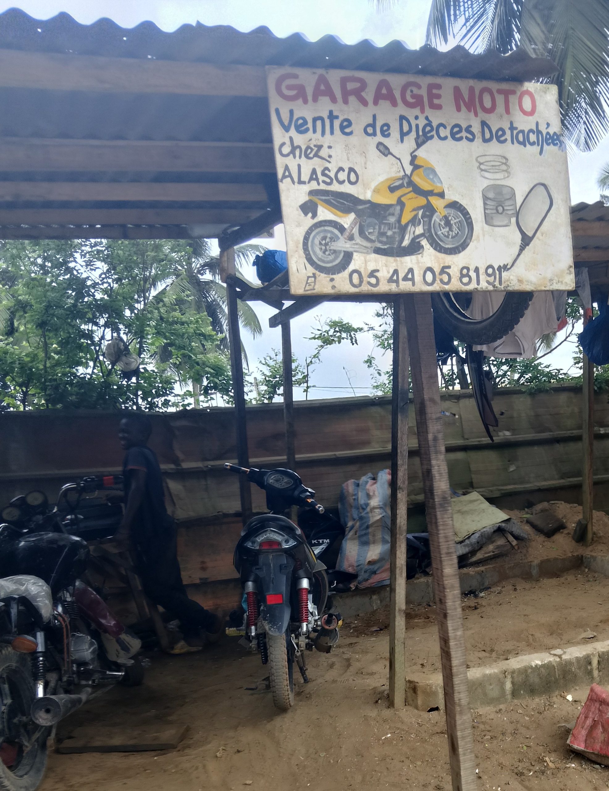 GARAGE MOTO