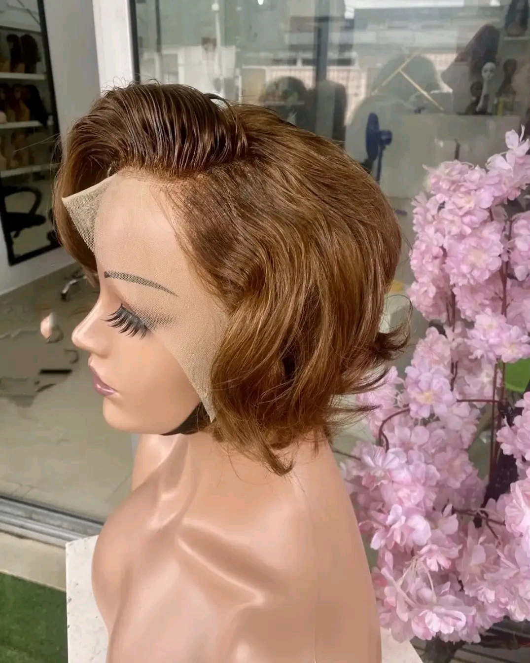 Chic hair & beauty bar
