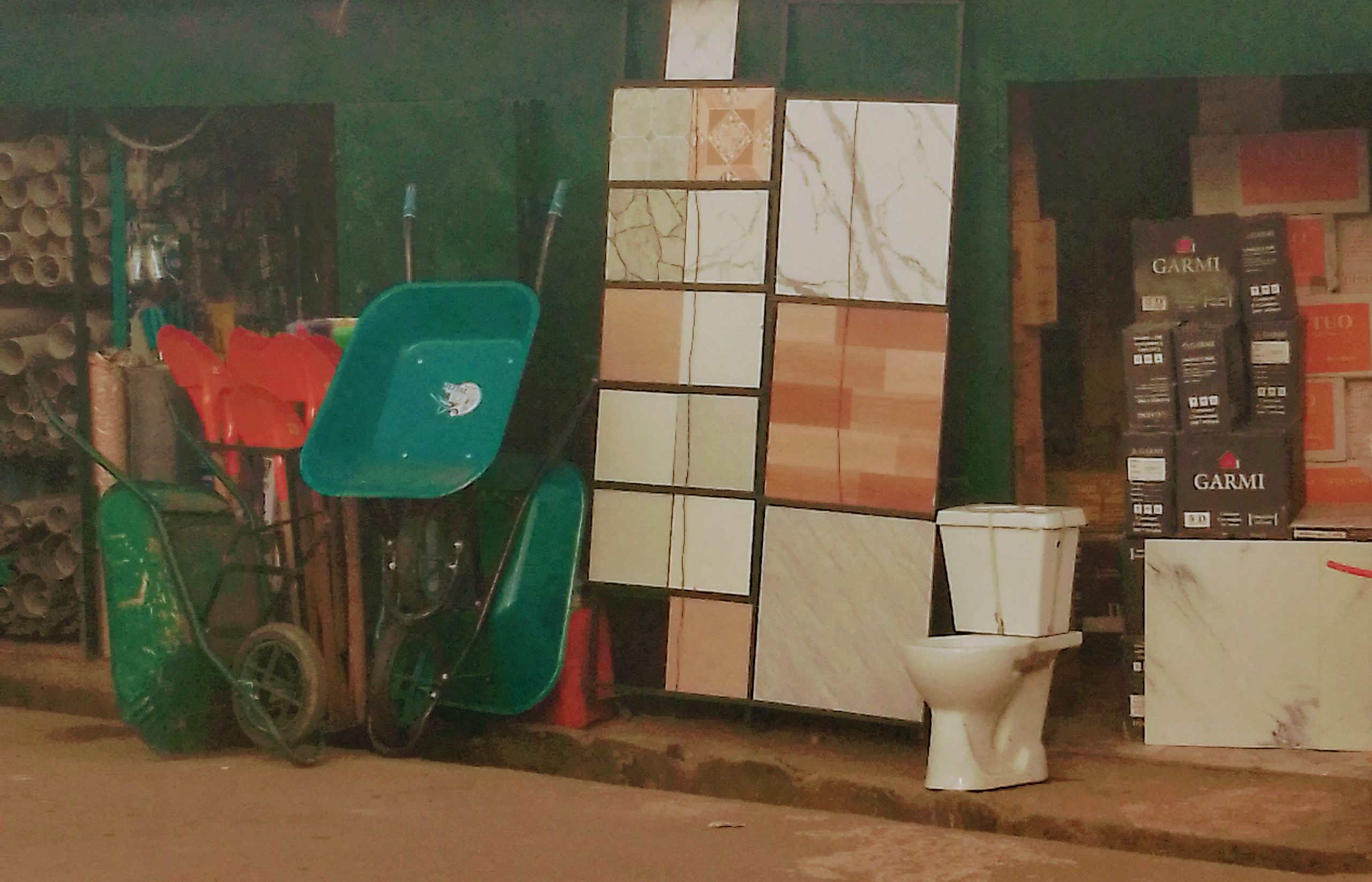Quincaillerie générale chez Ayoba