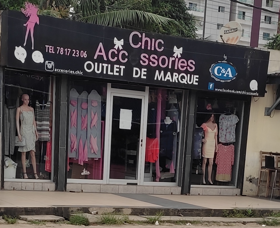 Chic Accessories Zone 4C