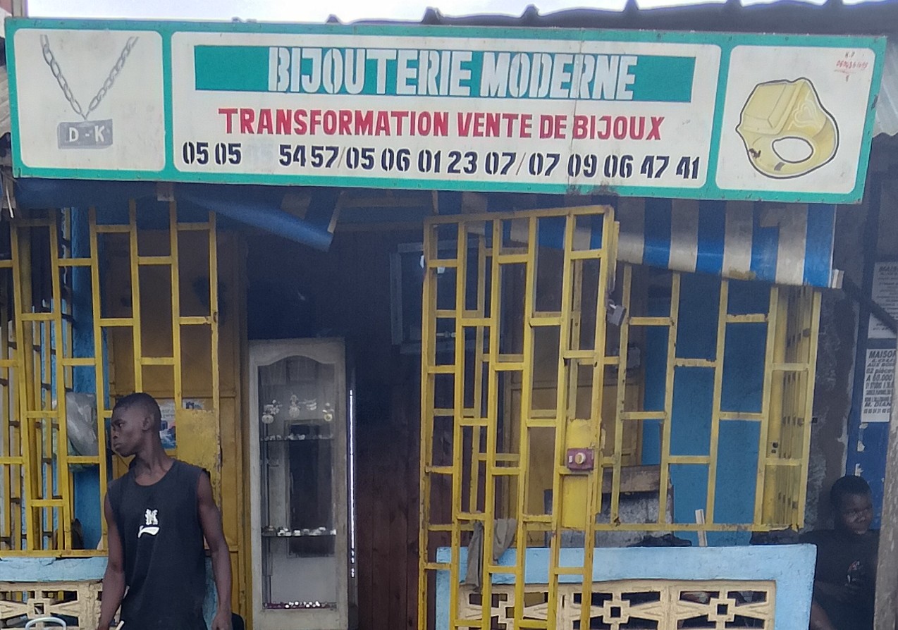 BIJOUTERIE MODERNE