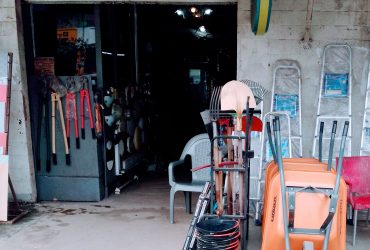 Quincaillerie d'or chez Jamal