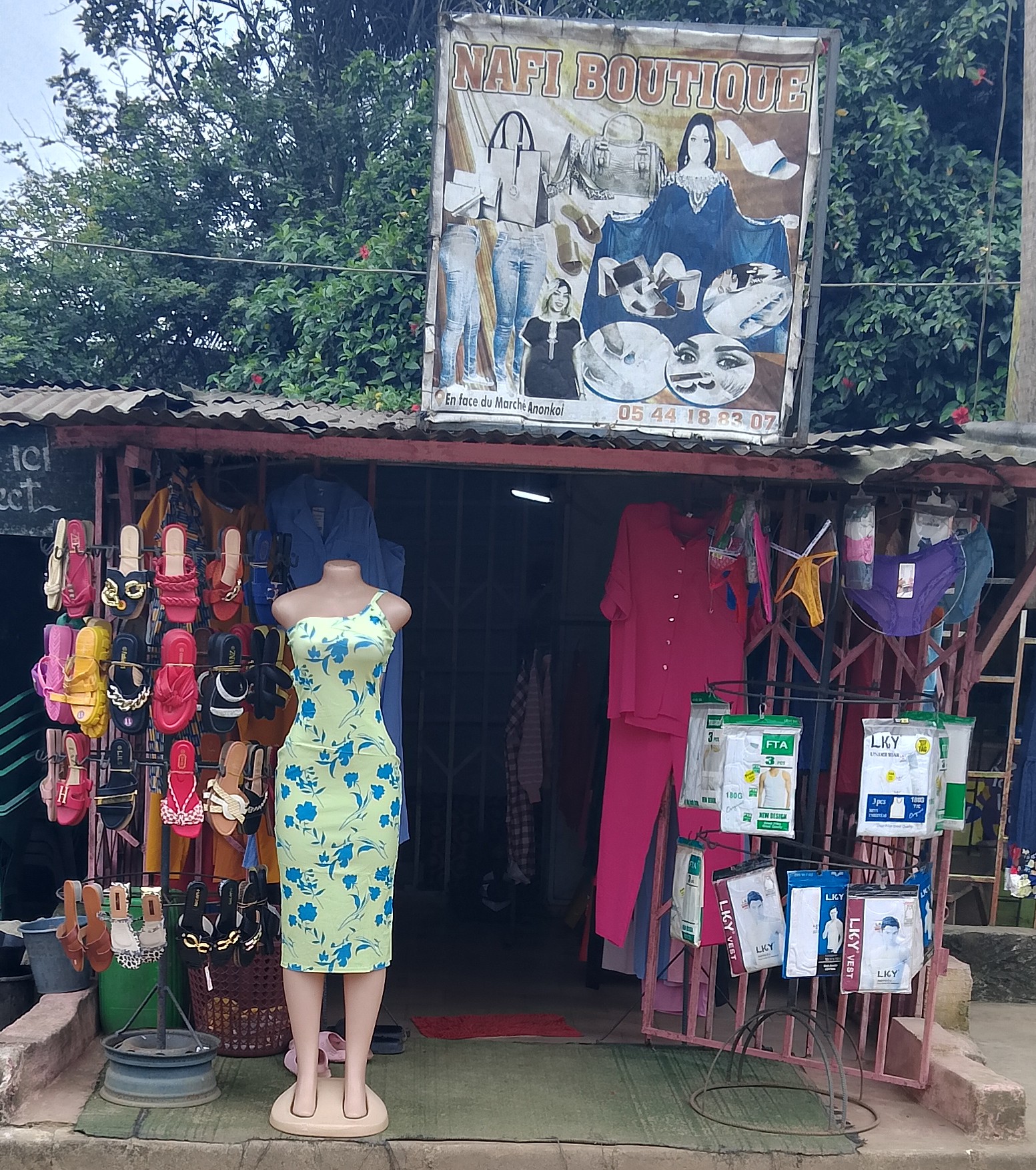NAFI BOUTIQUE
