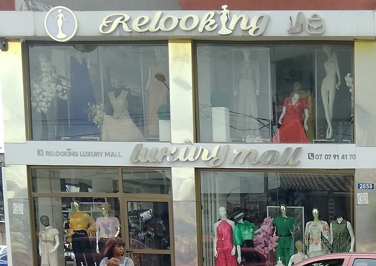 Relooking luxury mall