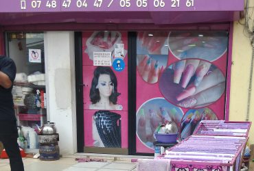 Mouna  Nails