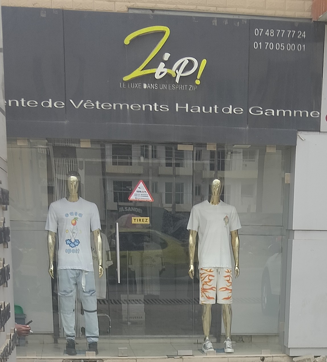 Zip LE LUXE DANS UN ESPRIT ZIP.