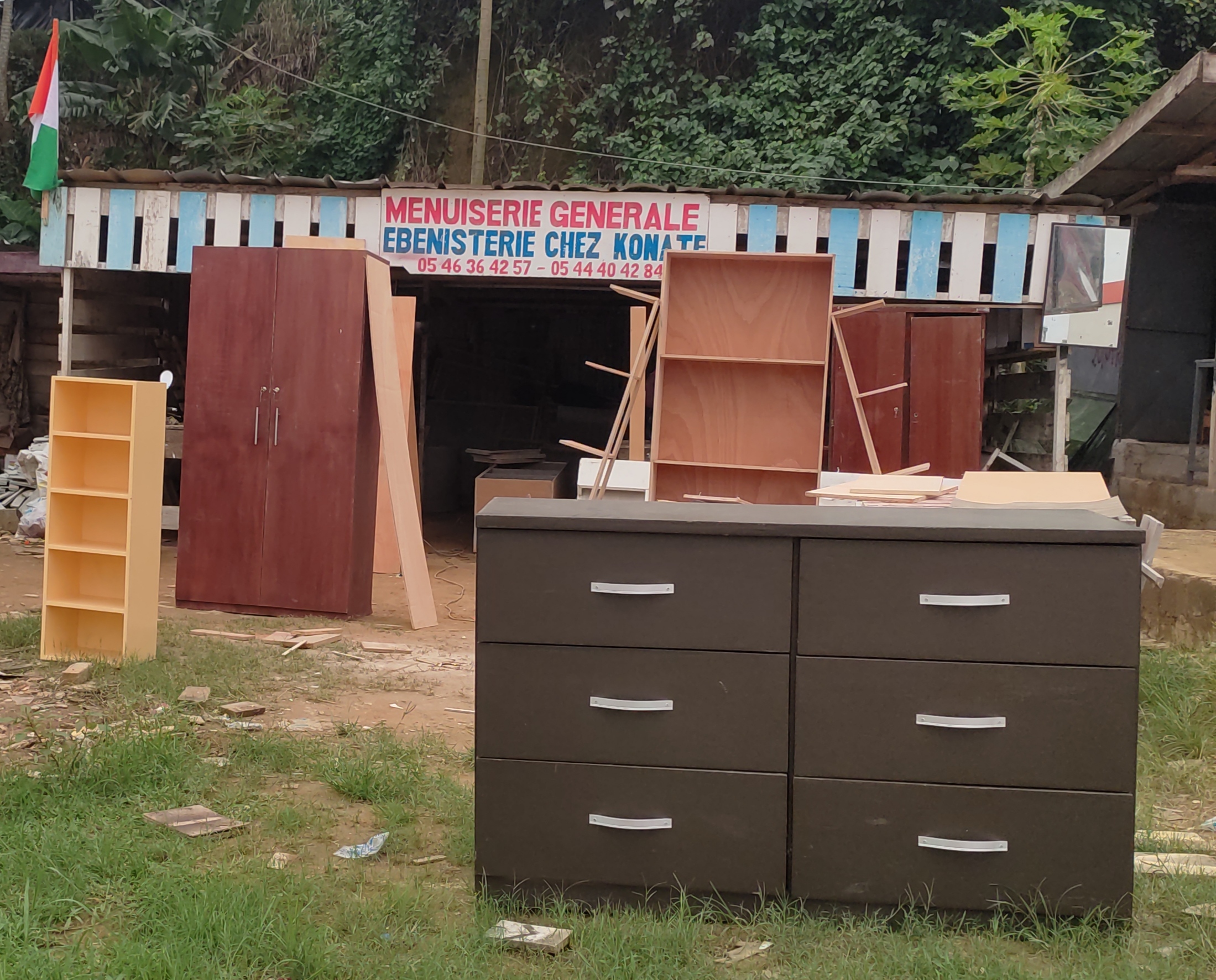 Menuiserie Générale – chez Konaté