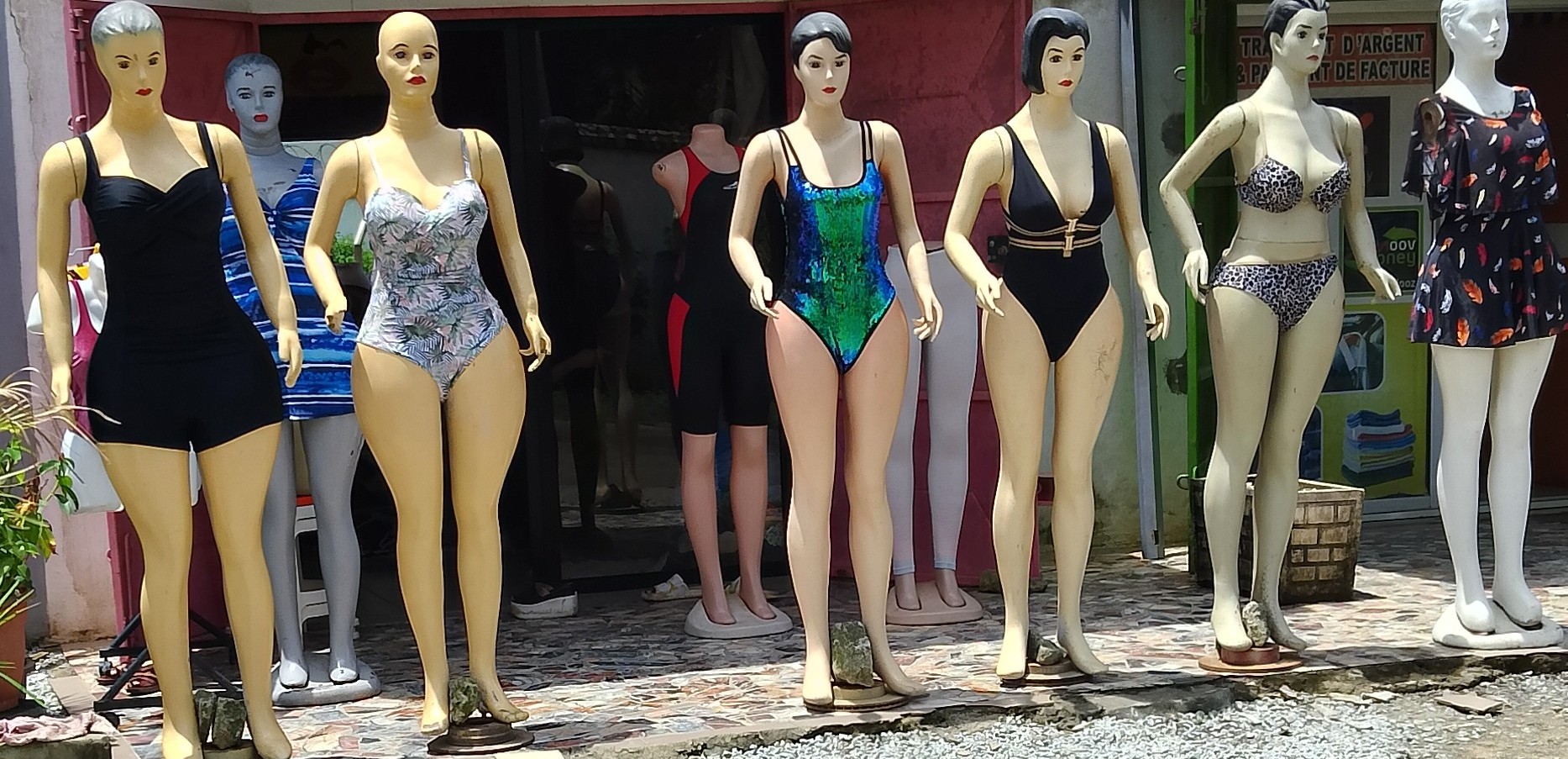 CHIC BODY SUITS