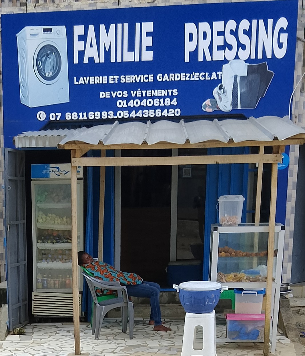 FAMILIE  PRESSING