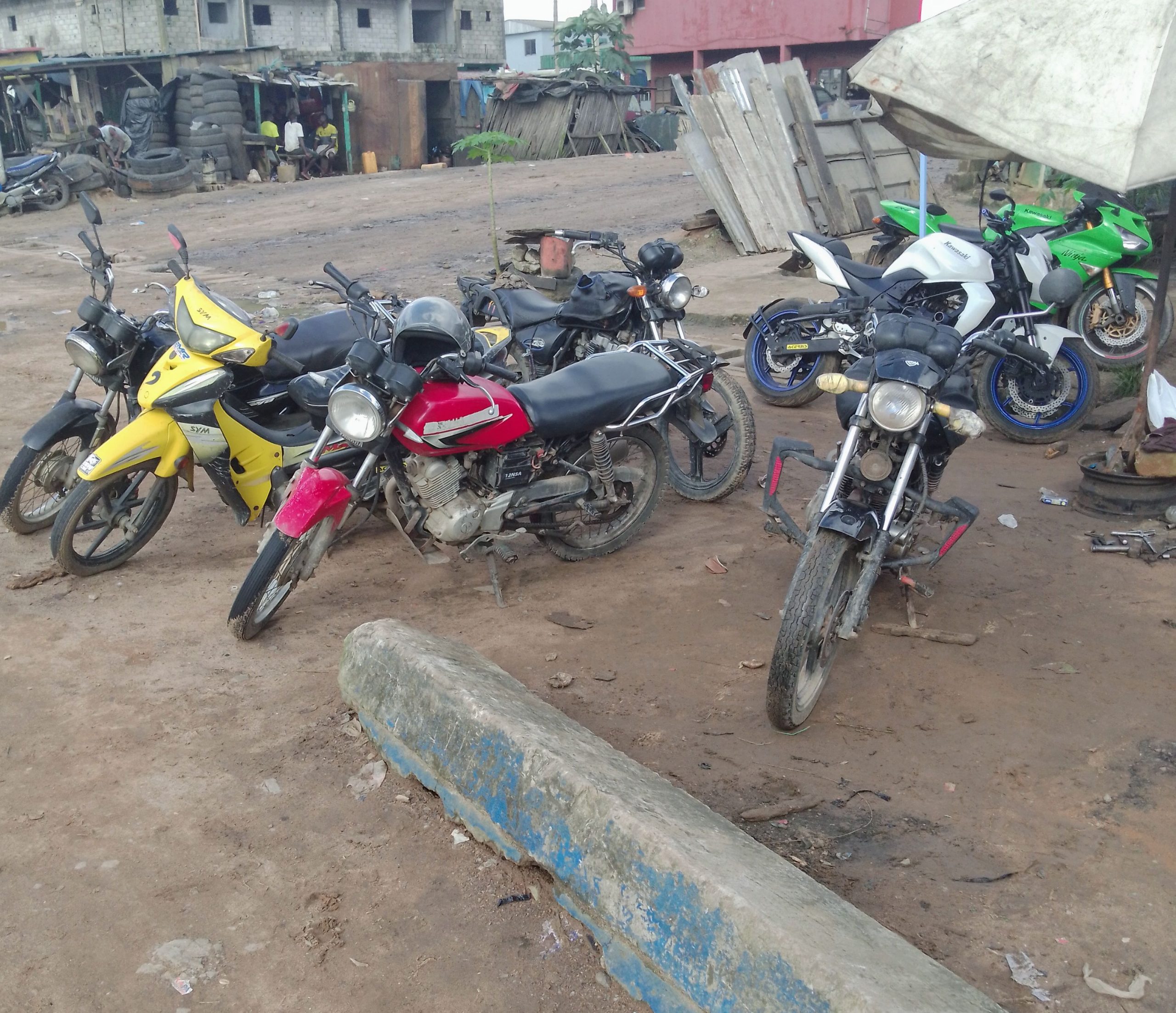 Garage moto chez Malik