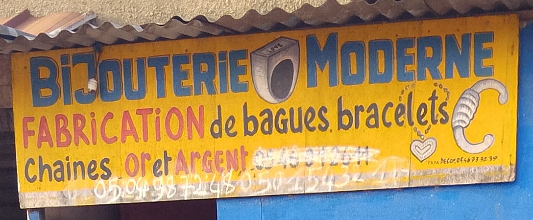 BIJOUTERIE MODERNE