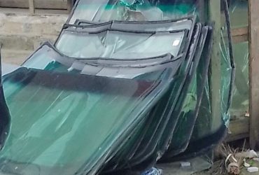 Bades auto glass