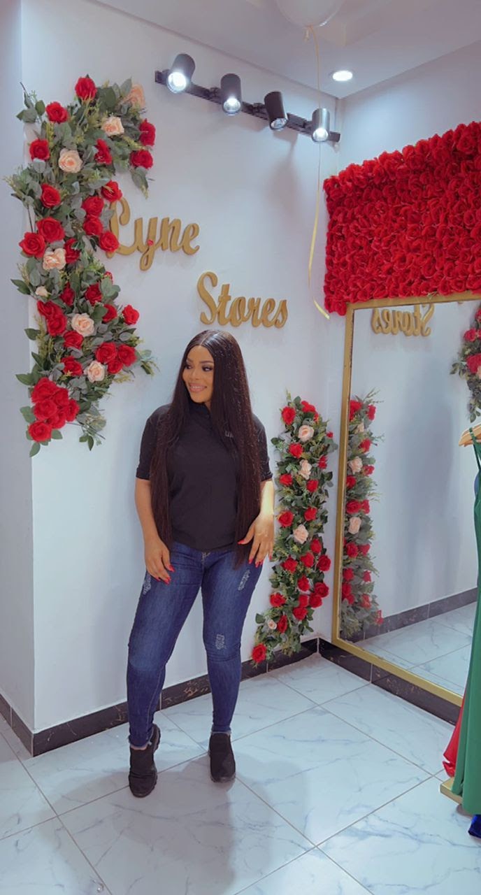 Lyne Stores