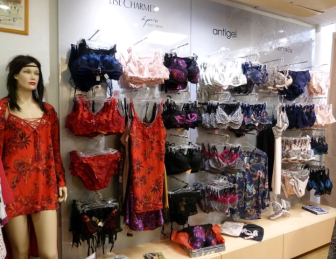 Mira  lingerie