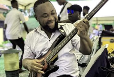 Momo bass