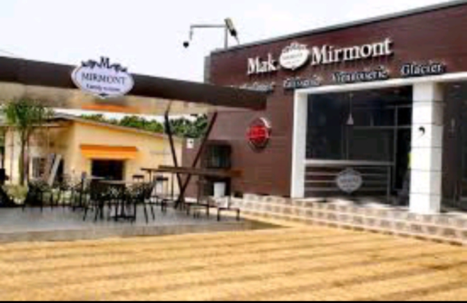 Boulangerie pâtisserie glacier mak mirmont