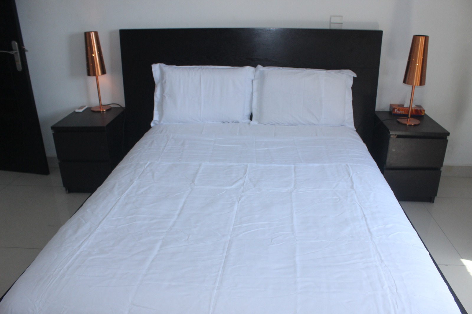 APPARTEMENT MEUBLE DE 3 PIÈCES LUXUEUX-HAUT STANDING POUR UN SEJOUR AGRÉABLE ET CONFORTABLE