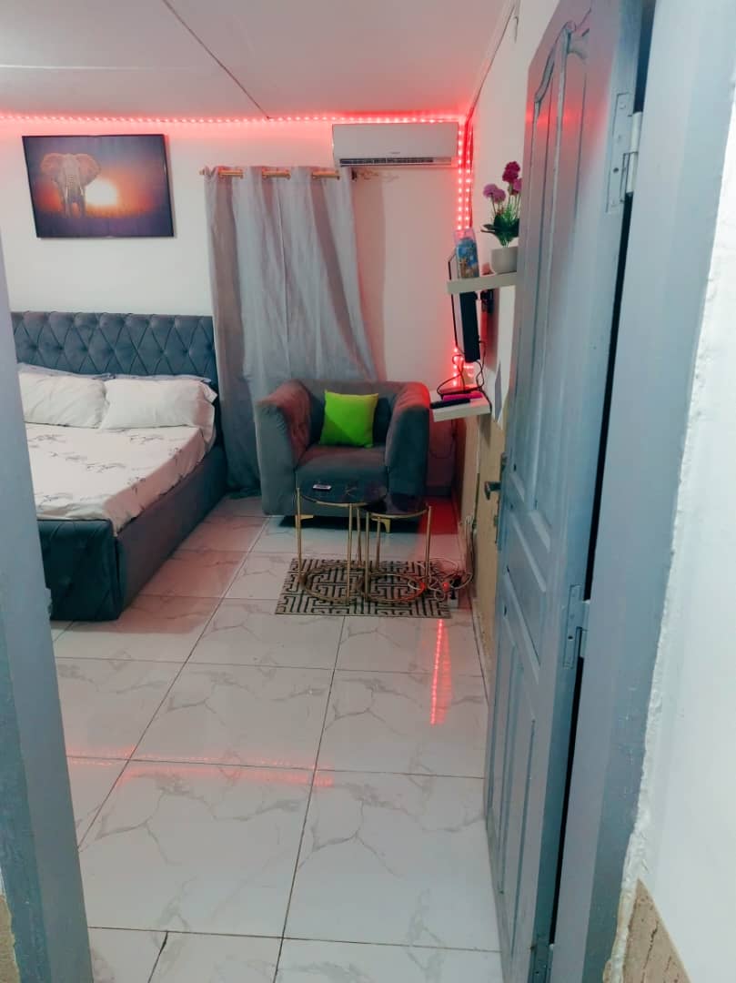 Appartement meublé studio à cocody blockhaus