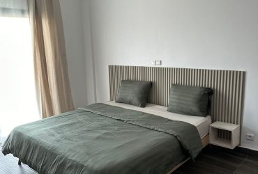 Appartement  meublé 3 pièces au quatrième étage avec ascenseur.
