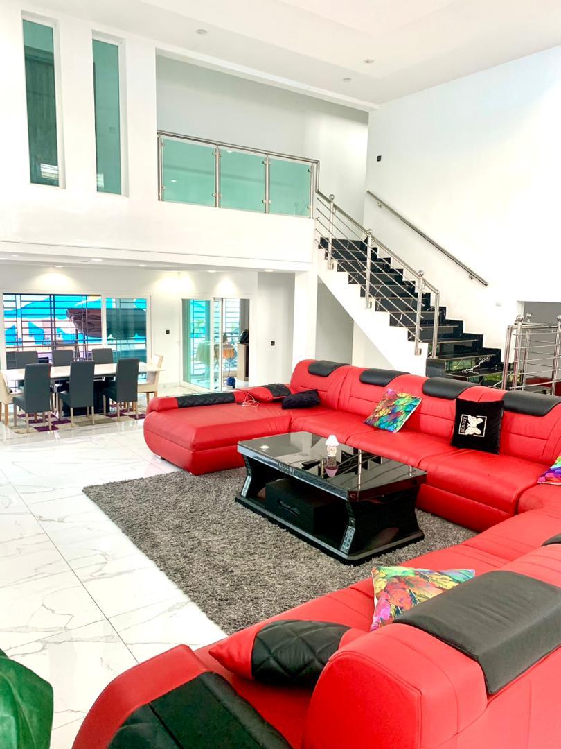 DUPLEX 8 PIECES MEUBLEES -Riviera Faya – Cité Prestige
