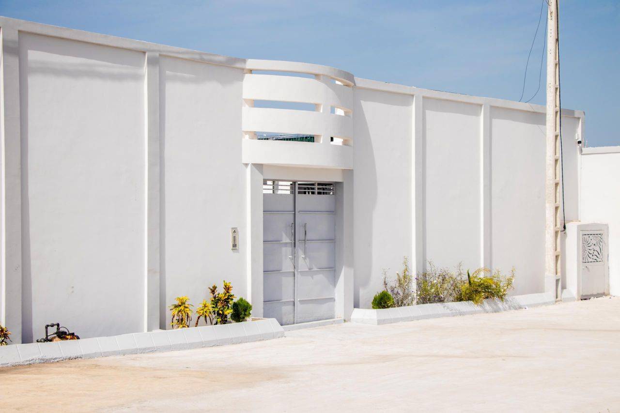 10 STUDIOS MEUBLES A BOUAKE AIR FRANCE 3