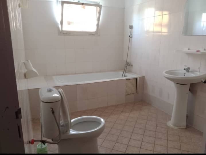STUDIOS MEUBLÉS DISPONIBLES À YOPOUGON ANANERAIE