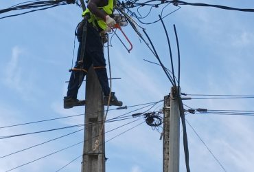 Ezekiel groupe services électricité